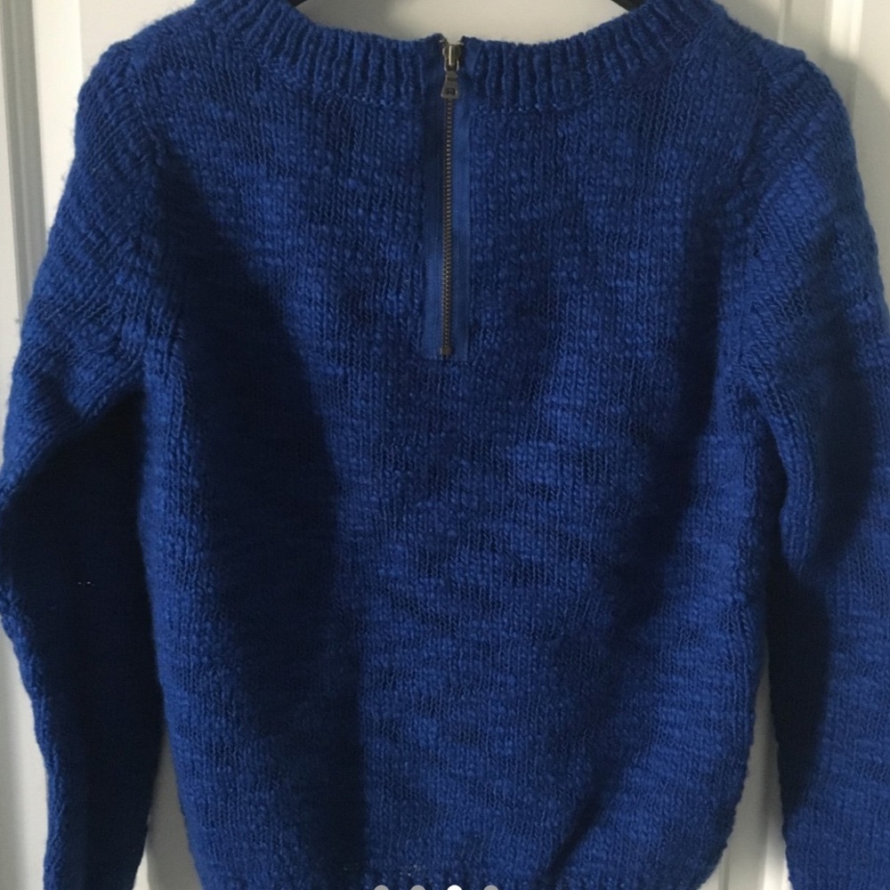 cropped sweater - Picture 2 of 3